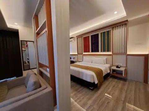 Hotel Simfony Alor Kalabahi Kültér fotó